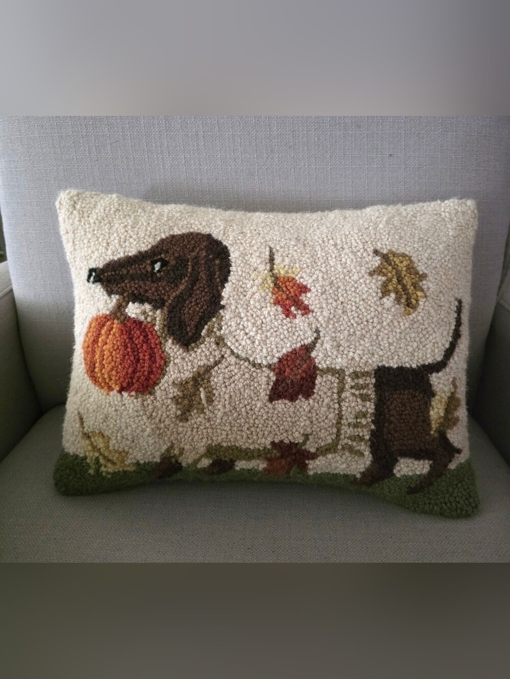 Wool Latch & Needlepoint Dachshund Dog & Pumpkin Pillow Fall Harvest EUC